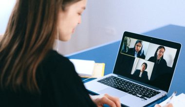 Effectively Summarize and Analyze Meetings With a Professional AI Assistant